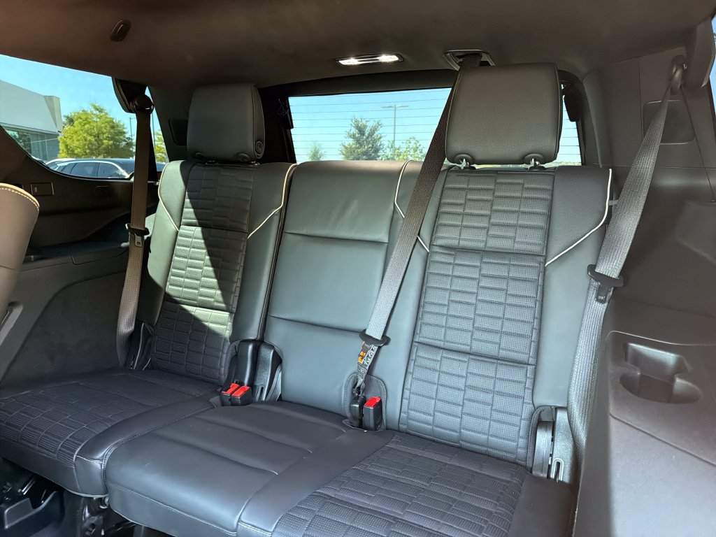 Used 2026 Cadillac Escalade Platinum Sport w/ LPO, ONYX Package AWD/4WD image 34