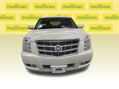 Used 2013 Cadillac Escalade Platinum image 14