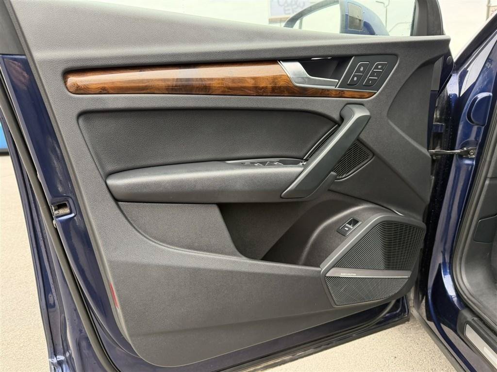 Used 2018 Audi Q5 2.0T Premium Plus w/ Premium Plus Package AWD/4WD image 17