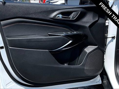 Used 2025 Chevrolet Trax RS w/ Driver Confidence Package FWD image 20
