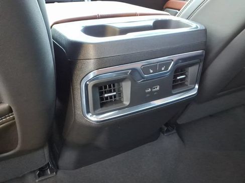 Used 2024 GMC Sierra 1500 Denali Ultimate AWD/4WD image 19