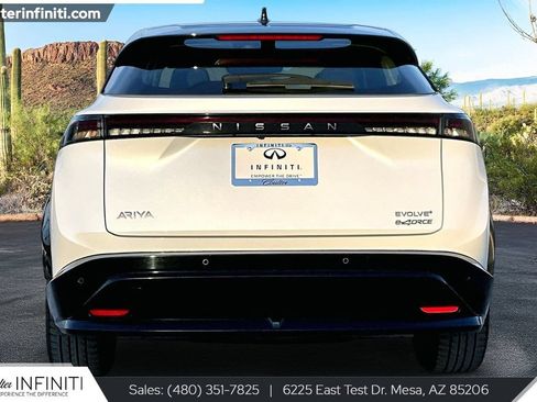 Used 2024 Nissan Ariya AWD image 4