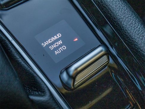 New 2026 Jeep Compass Latitude image 32