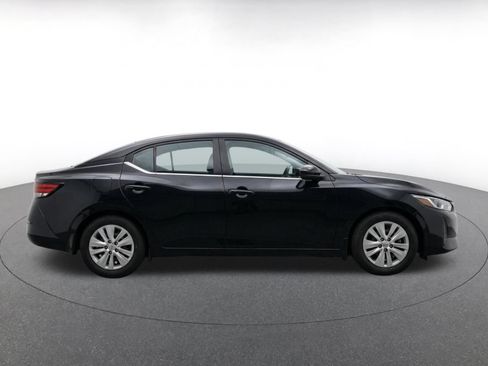 Used 2025 Nissan Sentra S FWD image 14