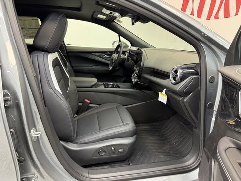 New 2025 Chevrolet Blazer EV LT w/ Super Cruise Package image 11