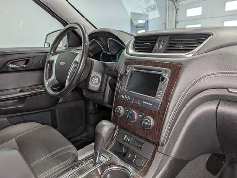 Used 2016 Chevrolet Traverse LT AWD/4WD image 40