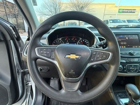 Used 2022 Chevrolet Equinox LT image 14