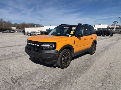 Used 2022 Ford Bronco Sport Outer Banks w/ Tech Package image 1