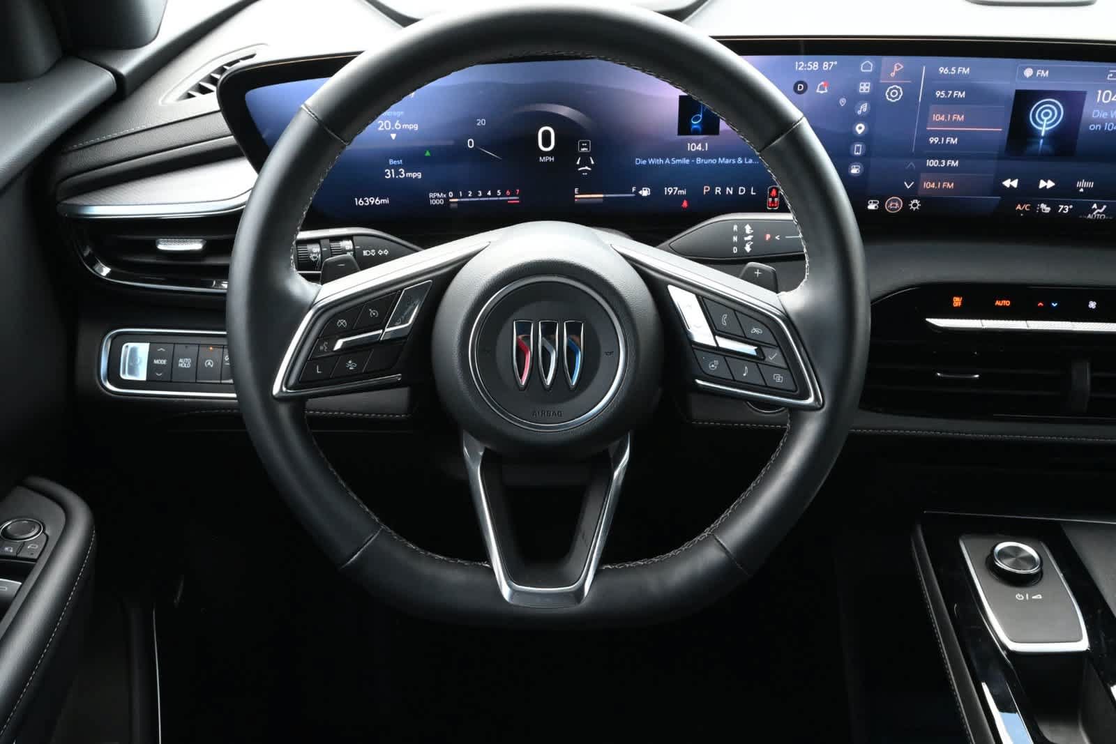 Used 2025 Buick Enclave Sport Touring FWD image 9
