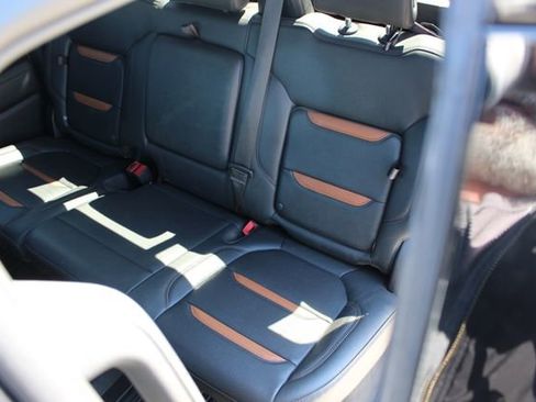 Used 2019 GMC Sierra 1500 AT4 w/ AT4 Premium Package image 31