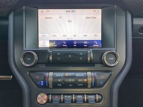 Certified 2020 Ford Mustang Shelby GT500 w/ Technology Package RWD image 57