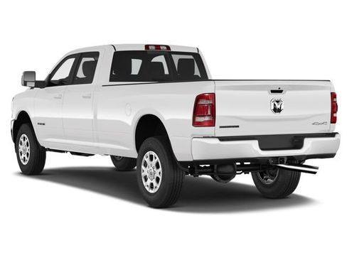 Used 2022 RAM 2500 Laramie AWD/4WD image 2