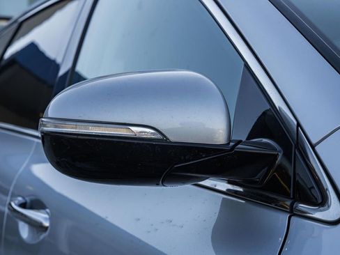 Used 2017 Kia Sorento LX image 11