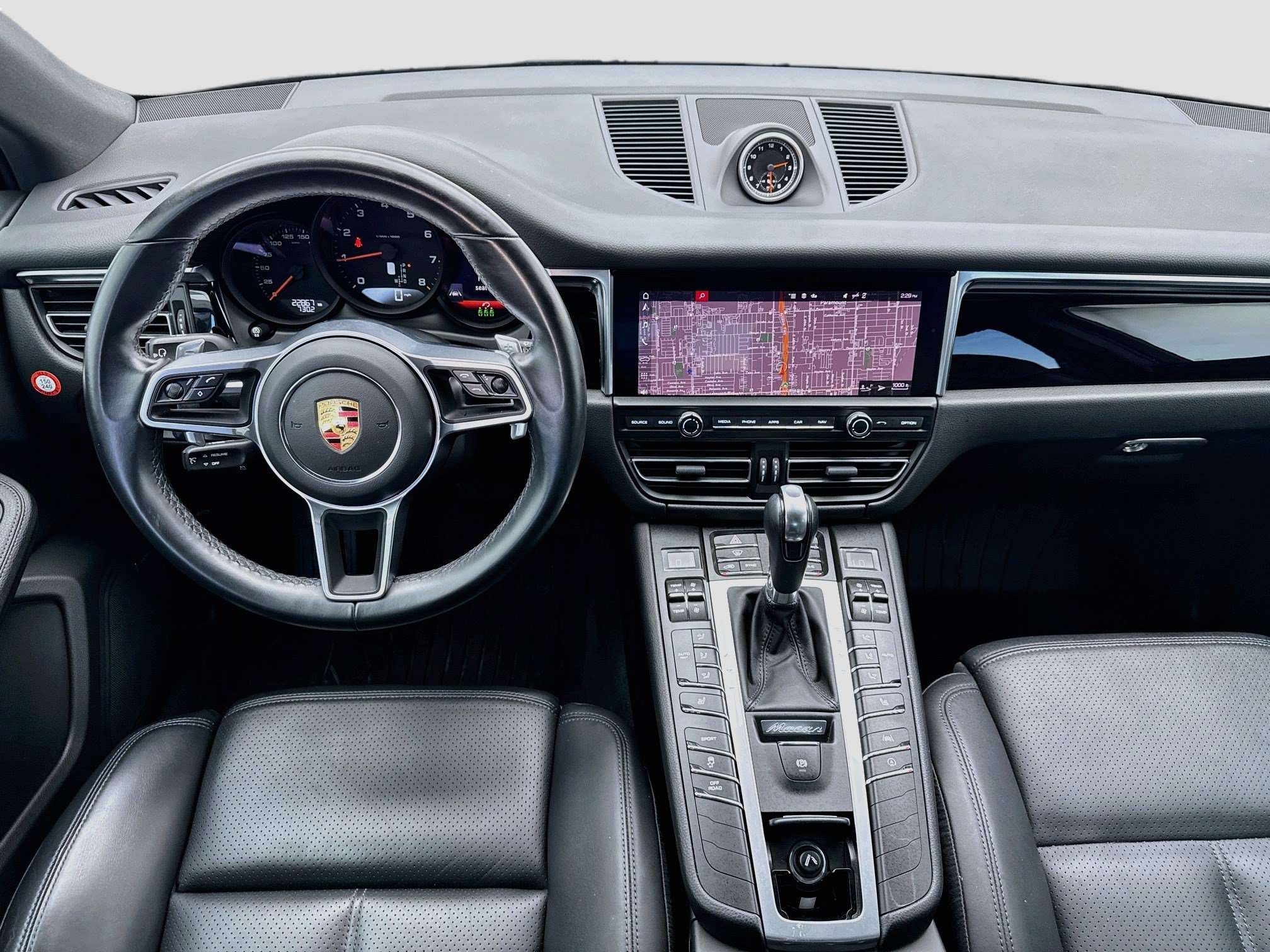 Used 2021 Porsche Macan AWD/4WD image 15