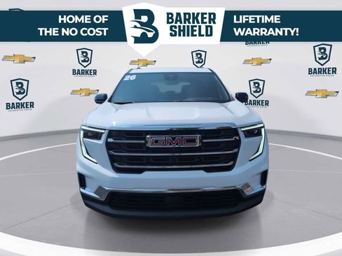 Used 2026 GMC Acadia Elevation w/ Elevation Premium Package FWD image 3