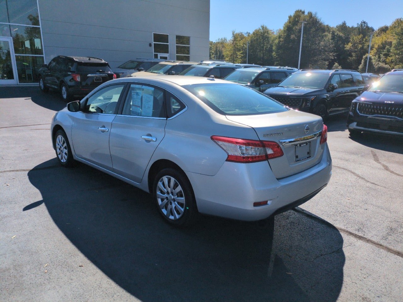 Used 2015 Nissan Sentra SV FWD image 5