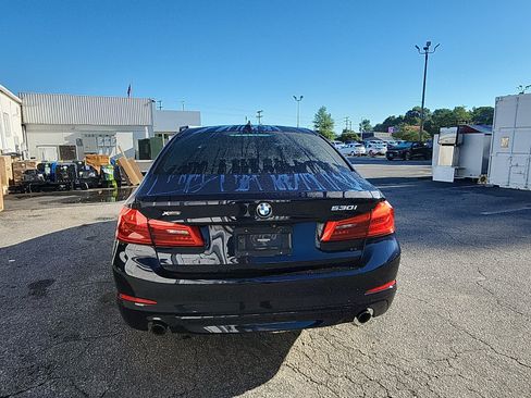 Used 2019 BMW 530i xDrive w/ Convenience Package AWD/4WD image 4