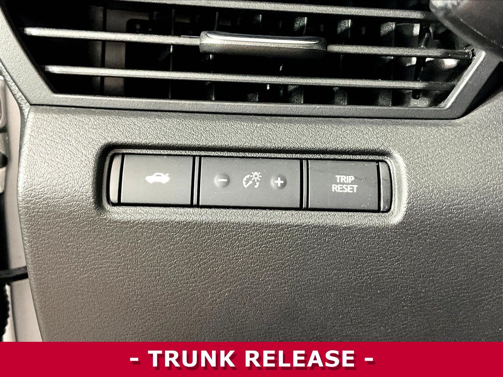 Certified 2024 Nissan Altima 2.5 SV FWD image 36