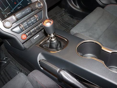 Used 2017 Ford Mustang Shelby GT350R w/ GT350R Equipment Group 920A image 49