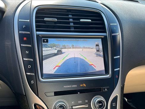 Used 2019 Lincoln Nautilus Reserve w/ Driver Assistance Package image 26