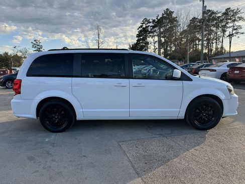 Used 2019 Dodge Grand Caravan GT image 4