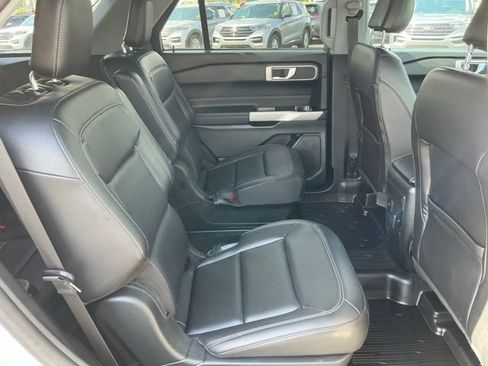 Used 2023 Ford Explorer XLT w/ Equipment Group 202A AWD/4WD image 25