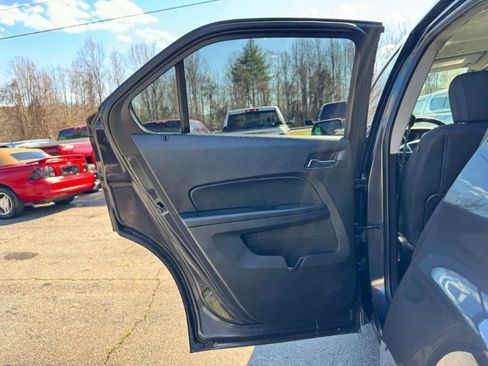 Used 2015 Chevrolet Equinox LT image 11