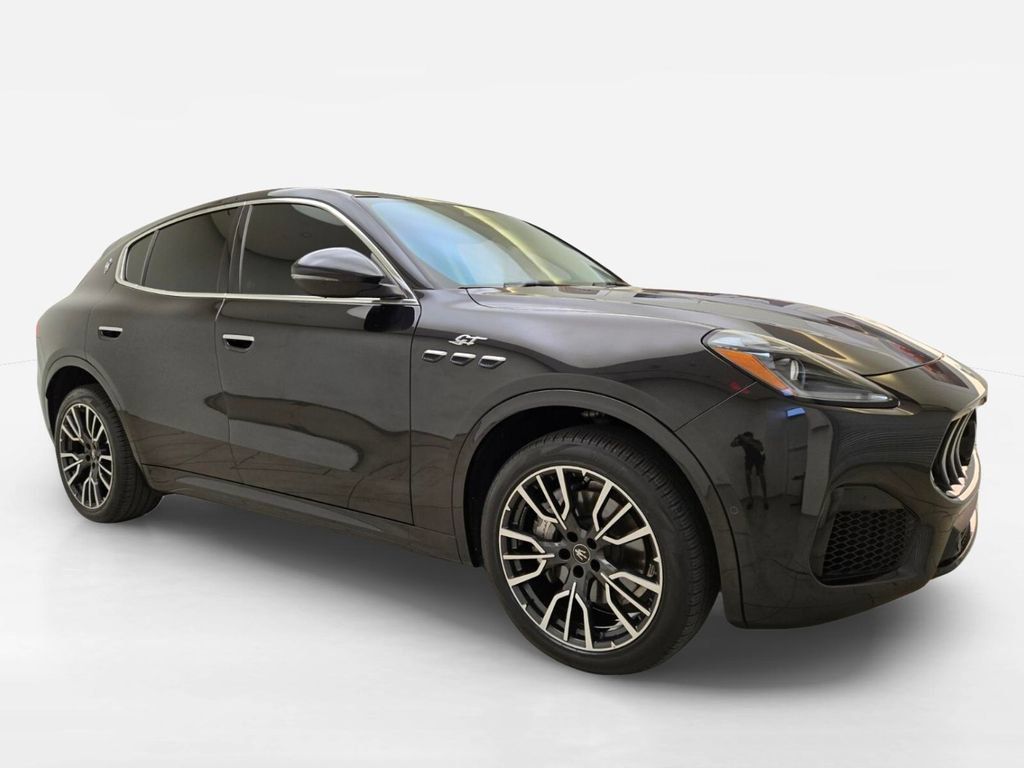 Certified 2023 Maserati Grecale GT AWD/4WD image 3