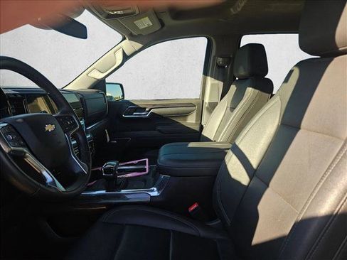 Used 2024 Chevrolet Silverado 1500 LTZ image 12