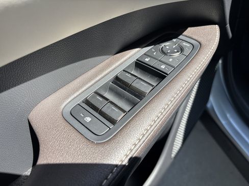 Certified 2025 Lexus RX 350 FWD image 15