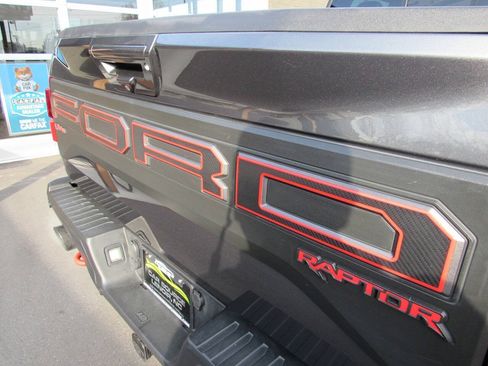 Used 2019 Ford F150 Raptor w/ Equipment Group 802A Luxury AWD/4WD image 43