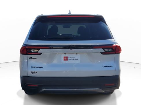 Certified 2025 Toyota Grand Highlander AWD Hybrid image 5