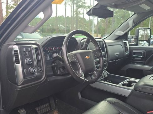Used 2018 Chevrolet Silverado 2500 LTZ w/ Duramax Plus Package image 18