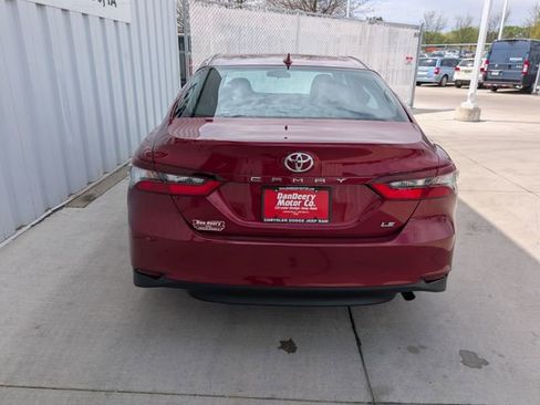 Used 2022 Toyota Camry LE FWD image 15