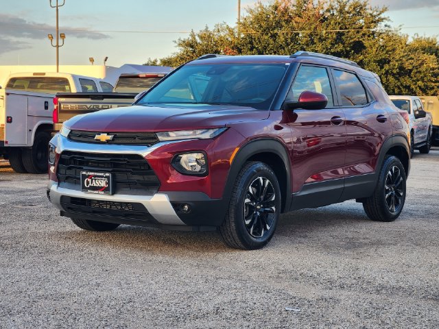Used 2023 Chevrolet TrailBlazer LT FWD image 3