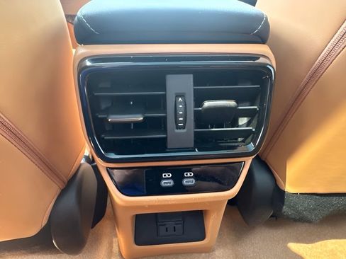 Used 2024 Lexus RZ 300e Premium w/ Accessory Package (Z1) FWD image 19