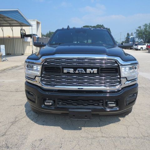 Used 2022 RAM 2500 Limited AWD/4WD image 3