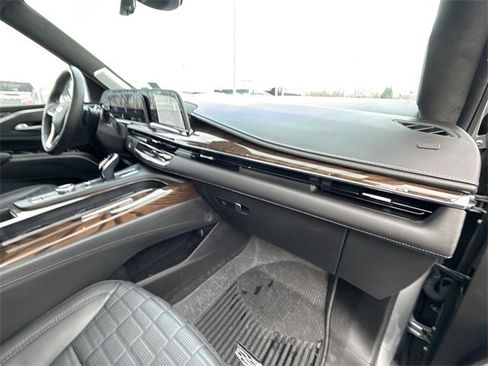 Certified 2023 Cadillac Escalade Premium Luxury Platinum image 30