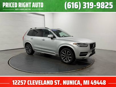 Used 2018 Volvo XC90 T5 Momentum w/ Convenience Package
