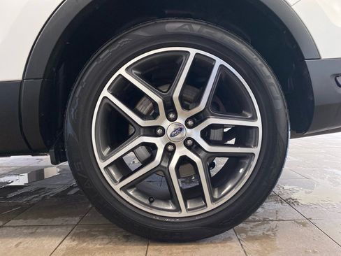 Used 2019 Ford Explorer Sport w/ Equipment Group 401A image 25