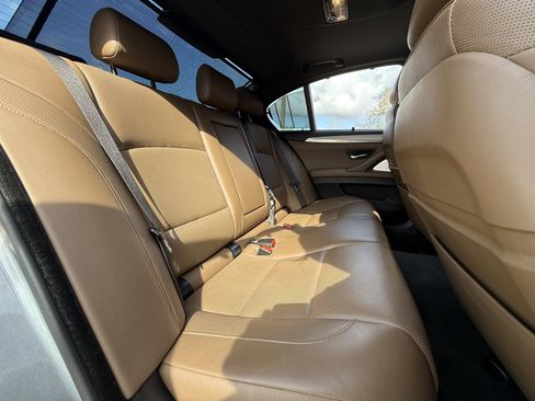 Used 2014 BMW 550i xDrive 550i xDrive image 16