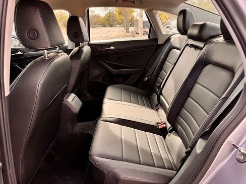 Used 2024 Volkswagen Jetta SE image 12