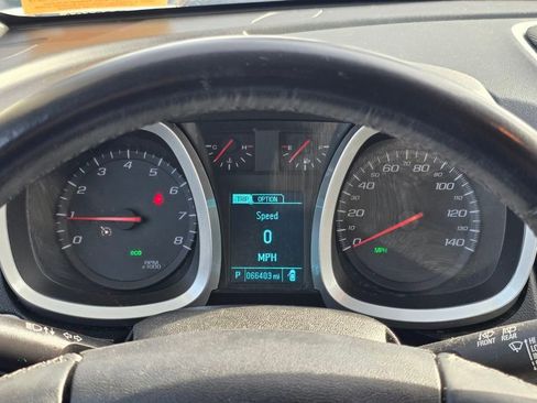 Used 2017 Chevrolet Equinox LT w/ Convenience Package image 33