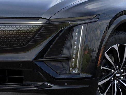 New 2026 Cadillac Lyriq Premium Sport AWD/4WD image 10