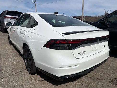 Used 2023 Honda Accord Sport image 12