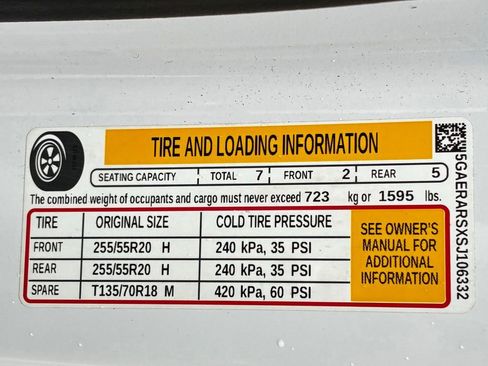 Used 2025 Buick Enclave Preferred FWD image 35