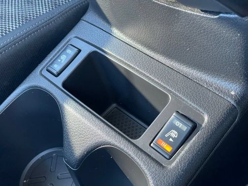 Certified 2022 Nissan Rogue Sport SV AWD/4WD image 23