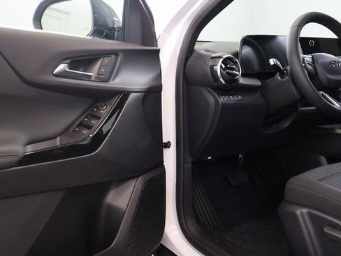 New 2026 Chevrolet Equinox LT w/ Midnight Edition image 8