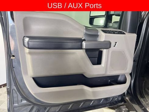Used 2018 Ford F250 XLT w/ XLT Premium Package AWD/4WD image 11