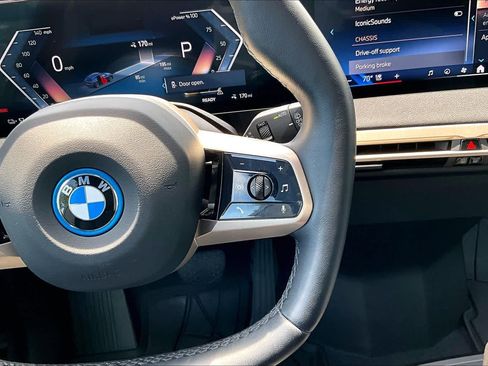 Used 2024 BMW iX xDrive50 w/ Sport Package AWD/4WD image 24